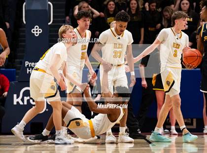 Thumbnail 2 in Centerville vs. Whitmer (OHSAA Division 1 Semifinal) photogallery.