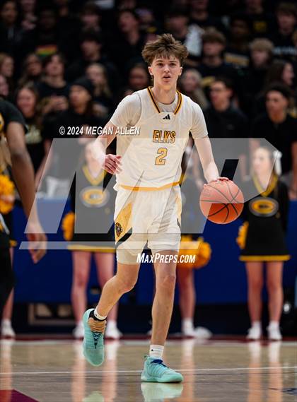 Thumbnail 1 in Centerville vs. Whitmer (OHSAA Division 1 Semifinal) photogallery.