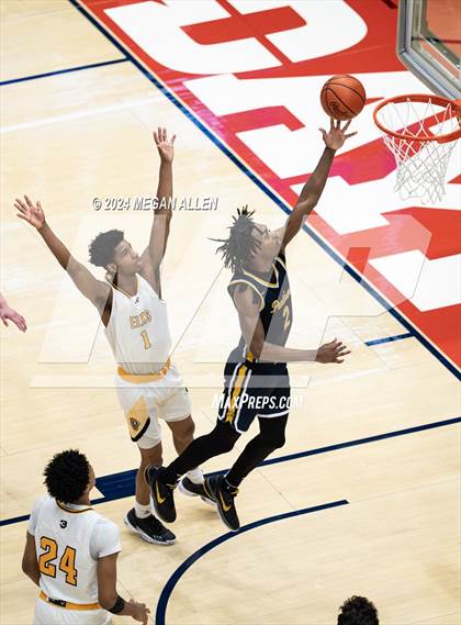 Thumbnail 1 in Centerville vs. Whitmer (OHSAA Division 1 Semifinal) photogallery.