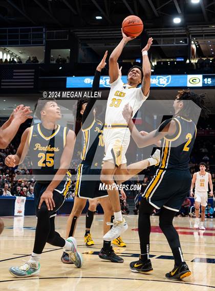 Thumbnail 1 in Centerville vs. Whitmer (OHSAA Division 1 Semifinal) photogallery.