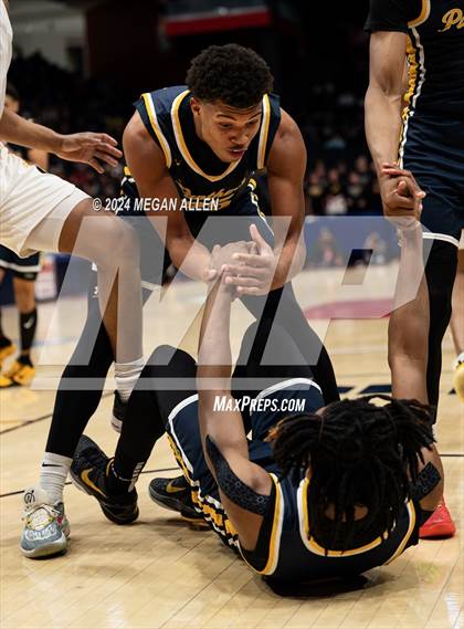 Thumbnail 3 in Centerville vs. Whitmer (OHSAA Division 1 Semifinal) photogallery.