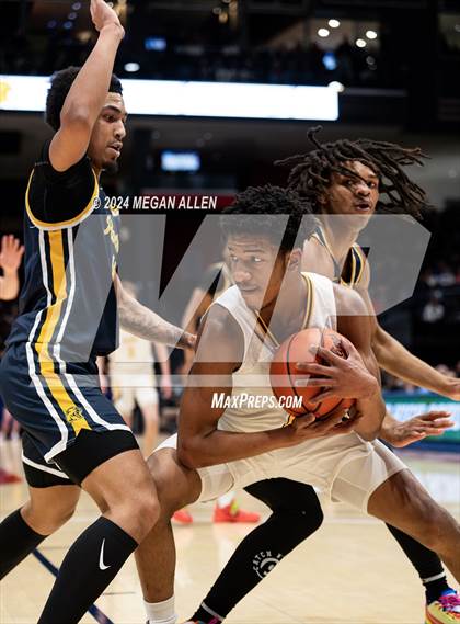 Thumbnail 1 in Centerville vs. Whitmer (OHSAA Division 1 Semifinal) photogallery.