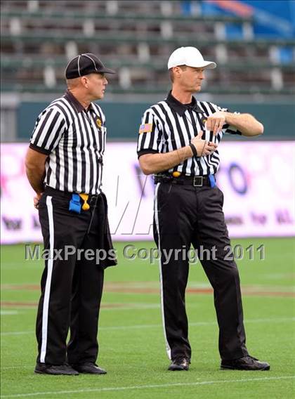 Thumbnail 1 in Campolindo vs. Washington Union (CIF State D3 Final) photogallery.