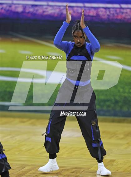 Thumbnail 1 in Rampart CHSAA Spirit Hop Hop photogallery.