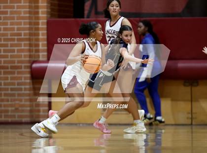 Thumbnail 1 in Pinnacle vs Salpointe Catholic (Salpointe Cactus Clash) photogallery.