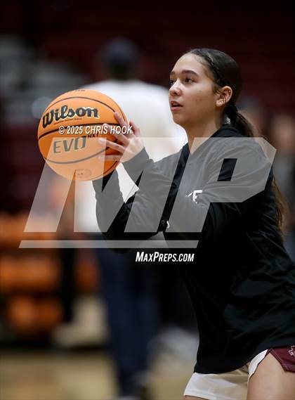 Thumbnail 2 in Pinnacle vs Salpointe Catholic (Salpointe Cactus Clash) photogallery.