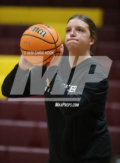 Thumbnail 3 in Pinnacle vs Salpointe Catholic (Salpointe Cactus Clash) photogallery.