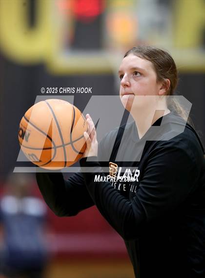 Thumbnail 2 in Pinnacle vs Salpointe Catholic (Salpointe Cactus Clash) photogallery.