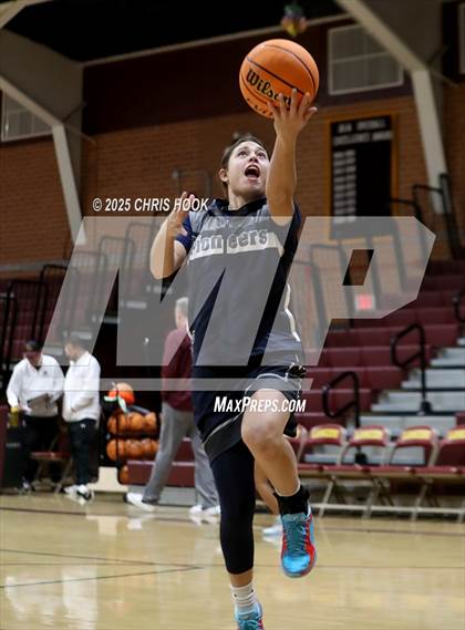 Thumbnail 3 in Pinnacle vs Salpointe Catholic (Salpointe Cactus Clash) photogallery.