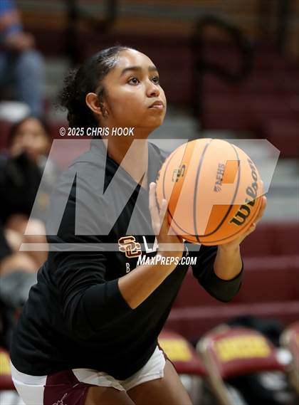 Thumbnail 3 in Pinnacle vs Salpointe Catholic (Salpointe Cactus Clash) photogallery.