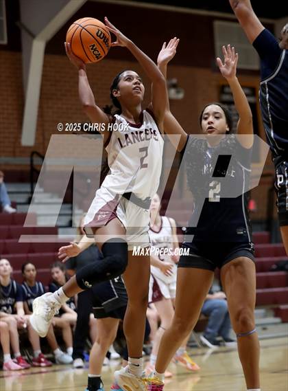 Thumbnail 2 in Pinnacle vs Salpointe Catholic (Salpointe Cactus Clash) photogallery.