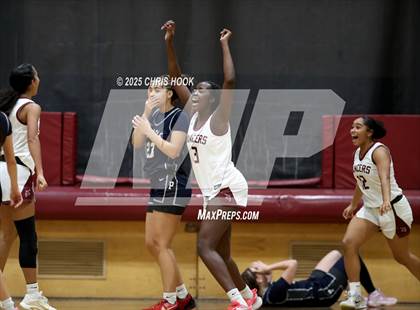 Thumbnail 3 in Pinnacle vs Salpointe Catholic (Salpointe Cactus Clash) photogallery.