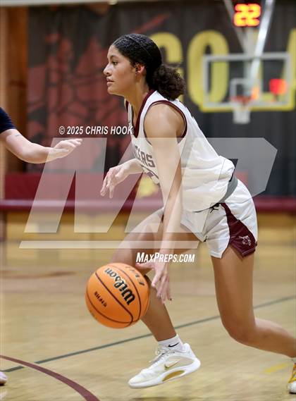 Thumbnail 1 in Pinnacle vs Salpointe Catholic (Salpointe Cactus Clash) photogallery.