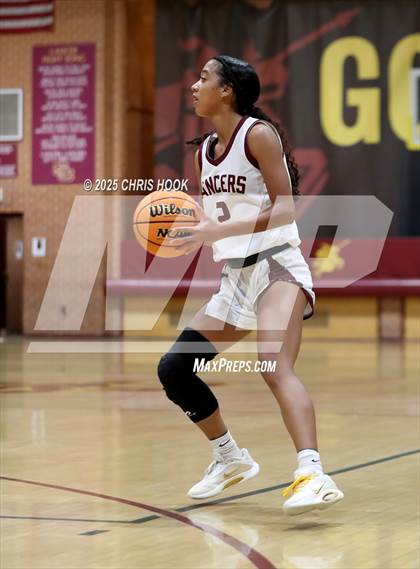 Thumbnail 2 in Pinnacle vs Salpointe Catholic (Salpointe Cactus Clash) photogallery.