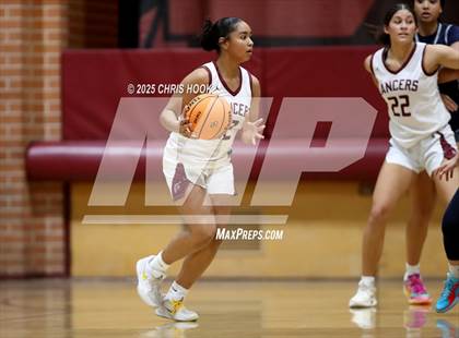 Thumbnail 2 in Pinnacle vs Salpointe Catholic (Salpointe Cactus Clash) photogallery.