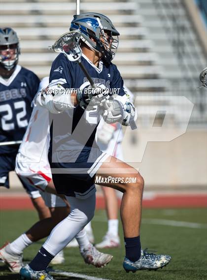 Thumbnail 3 in Regis Jesuit vs. Columbine (CHSAA 5A Semifinal) photogallery.