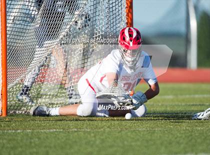 Thumbnail 3 in Regis Jesuit vs. Columbine (CHSAA 5A Semifinal) photogallery.