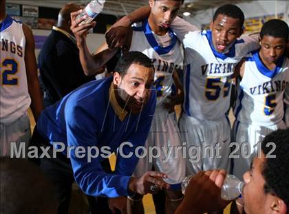 Thumbnail 3 in Cantwell-Sacred Heart vs. St. Bernard photogallery.