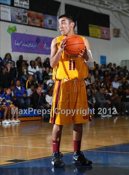 Thumbnail 2 in Cantwell-Sacred Heart vs. St. Bernard photogallery.