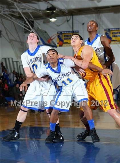 Thumbnail 3 in Cantwell-Sacred Heart vs. St. Bernard photogallery.