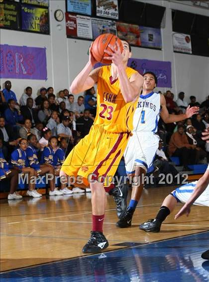 Thumbnail 1 in Cantwell-Sacred Heart vs. St. Bernard photogallery.