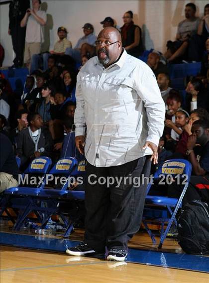 Thumbnail 1 in Cantwell-Sacred Heart vs. St. Bernard photogallery.