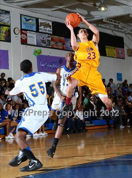 Thumbnail 3 in Cantwell-Sacred Heart vs. St. Bernard photogallery.