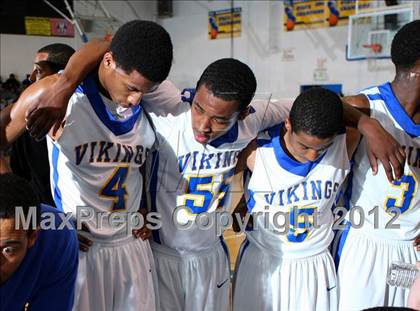 Thumbnail 3 in Cantwell-Sacred Heart vs. St. Bernard photogallery.