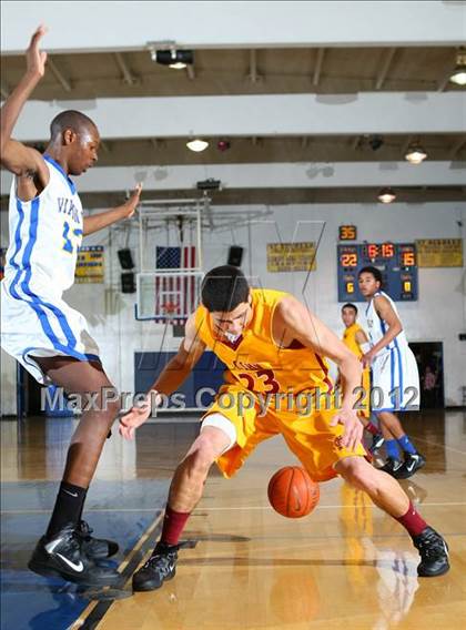 Thumbnail 3 in Cantwell-Sacred Heart vs. St. Bernard photogallery.