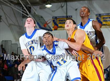 Thumbnail 1 in Cantwell-Sacred Heart vs. St. Bernard photogallery.