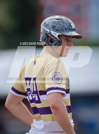 Thumbnail 3 in Bishop Guilfoyle vs. Central photogallery.