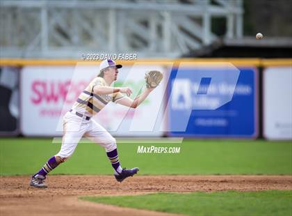 Thumbnail 2 in Bishop Guilfoyle vs. Central photogallery.