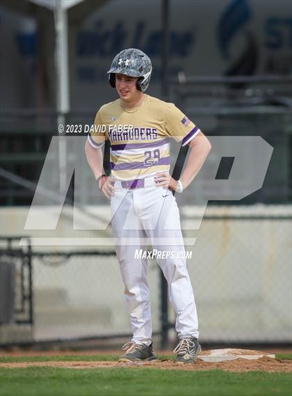Thumbnail 1 in Bishop Guilfoyle vs. Central photogallery.