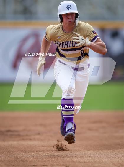 Thumbnail 3 in Bishop Guilfoyle vs. Central photogallery.