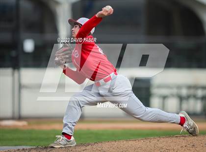 Thumbnail 1 in Bishop Guilfoyle vs. Central photogallery.