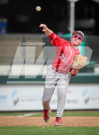 Thumbnail 1 in Bishop Guilfoyle vs. Central photogallery.