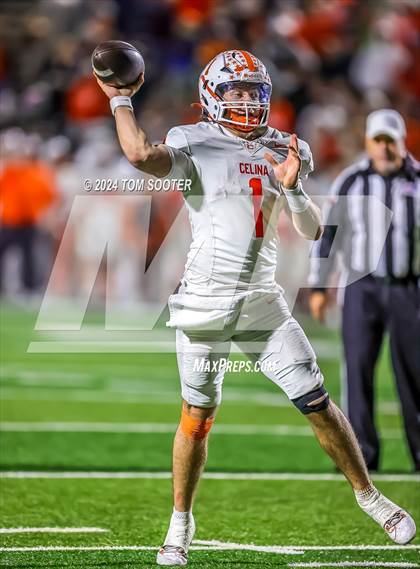 Thumbnail 1 in West Plains vs. Celina (UIL Football 4A D1 Semifinal) photogallery.