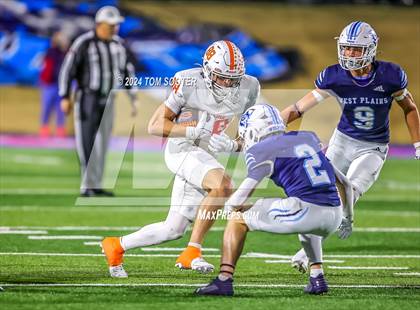 Thumbnail 2 in West Plains vs. Celina (UIL Football 4A D1 Semifinal) photogallery.