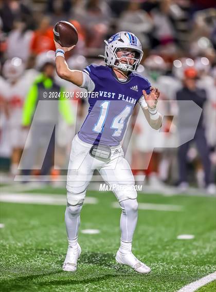 Thumbnail 3 in West Plains vs. Celina (UIL Football 4A D1 Semifinal) photogallery.