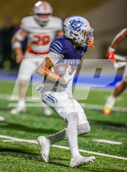Thumbnail 1 in West Plains vs. Celina (UIL Football 4A D1 Semifinal) photogallery.