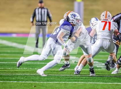 Thumbnail 2 in West Plains vs. Celina (UIL Football 4A D1 Semifinal) photogallery.