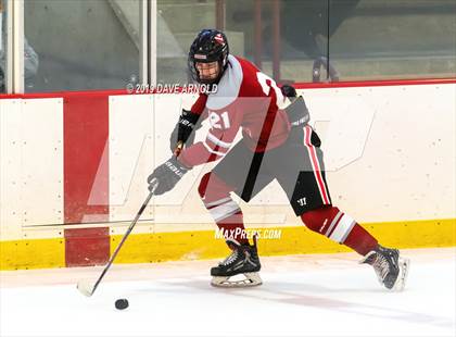 Thumbnail 1 in The Gunnery vs. New Hampton School (Exeter Invitational) photogallery.