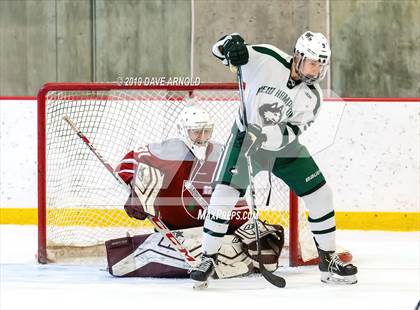 Thumbnail 2 in The Gunnery vs. New Hampton School (Exeter Invitational) photogallery.