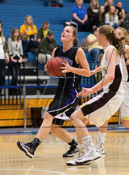 Thumbnail 3 in Riverton vs. Davis (UHSAA 5A Quarterfinal) photogallery.
