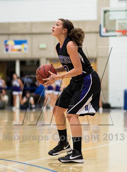 Thumbnail 1 in Riverton vs. Davis (UHSAA 5A Quarterfinal) photogallery.