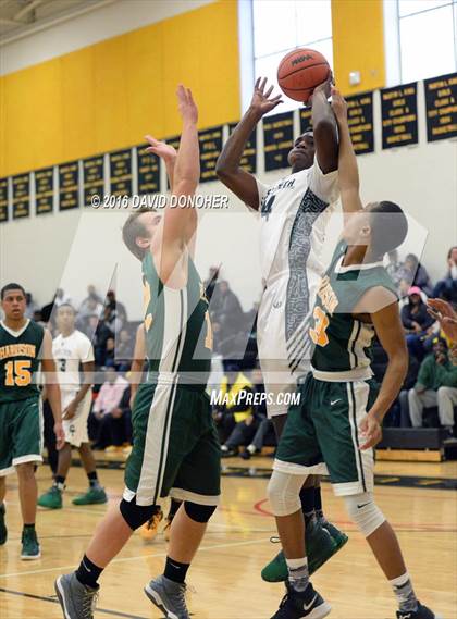 Thumbnail 3 in  Cass Tech vs. Harrison photogallery.