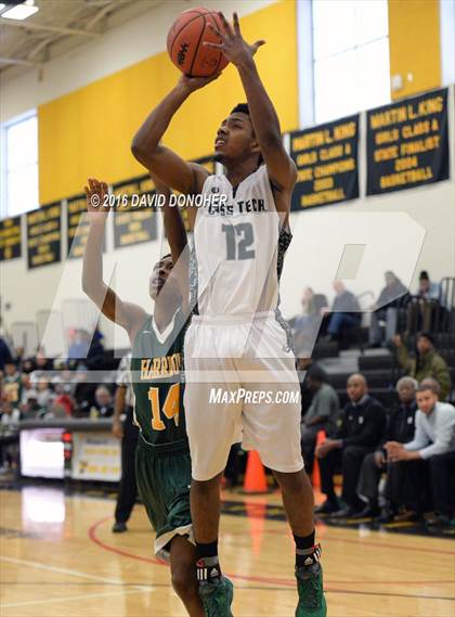 Thumbnail 3 in  Cass Tech vs. Harrison photogallery.