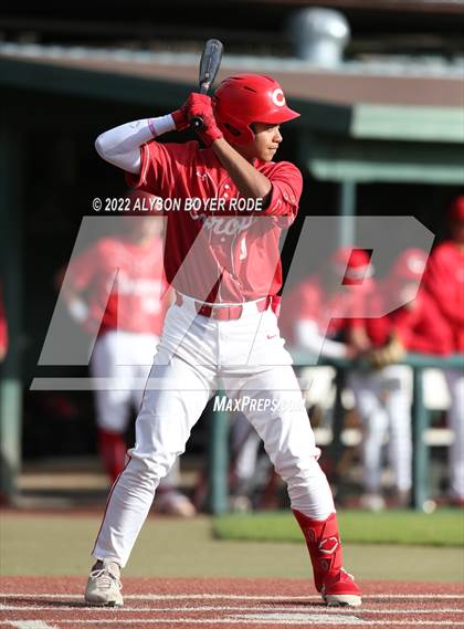 Thumbnail 1 in Alemany vs. Corona photogallery.