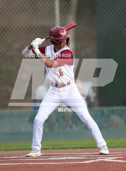 Thumbnail 1 in Alemany vs. Corona photogallery.