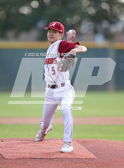Thumbnail 2 in Alemany vs. Corona photogallery.